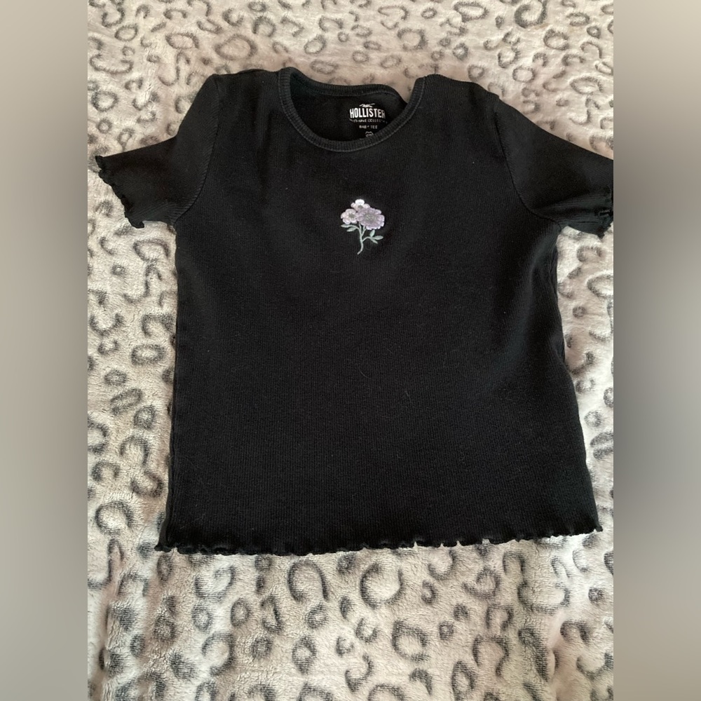 Hollister Baby Tee